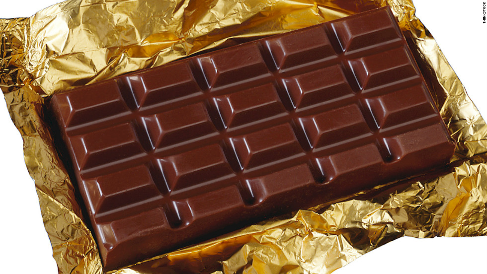 Candy bars have been highlighted as a key example of processed foods. Ingredients such as fructose and palmitic acid may initiate a low-level immune response in the body, distracting the immune system from other infections.