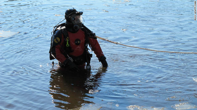 Divers Search For Missing Girl In Maine Cnn