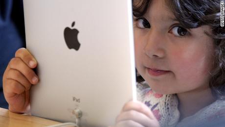 Limit screen time to protect your child&#39;s heart, American Heart Association says