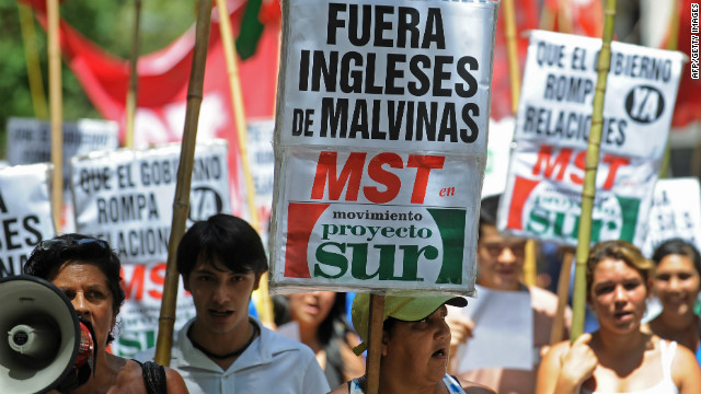Argentine activists demonstrate in front of the British embassy in Buenos Aires on January 20, 2012.