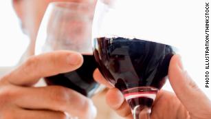 What drinking alcohol means for your cancer and death risk