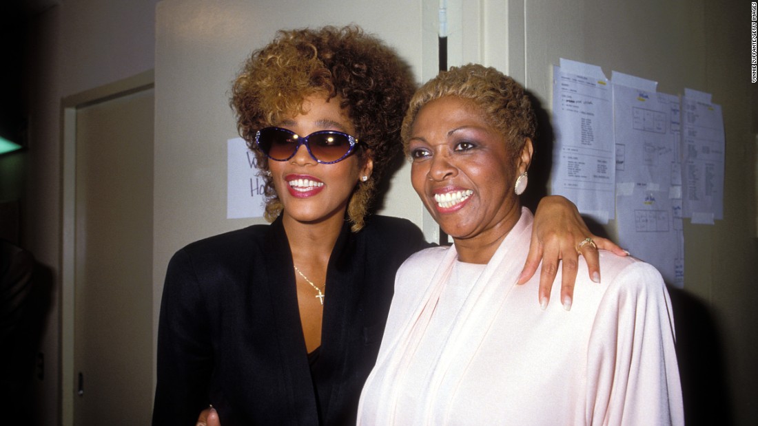Houston poses with her mother, Cissy Houston, in March 1987.