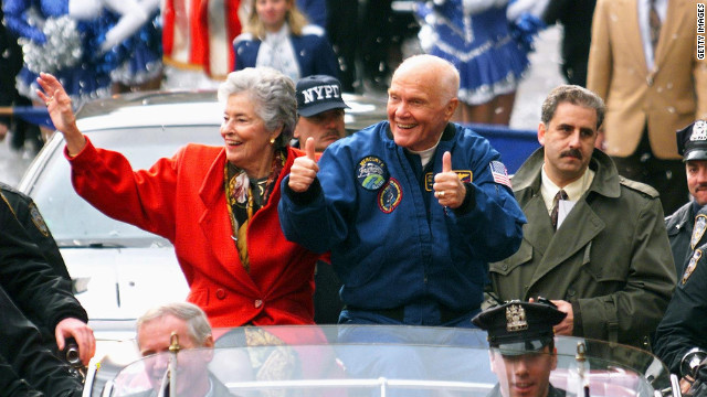 John Glenn and his wife Annie parade up Broadway&#39;s &#39;Canyon of Heroes&#39; in November 1998.