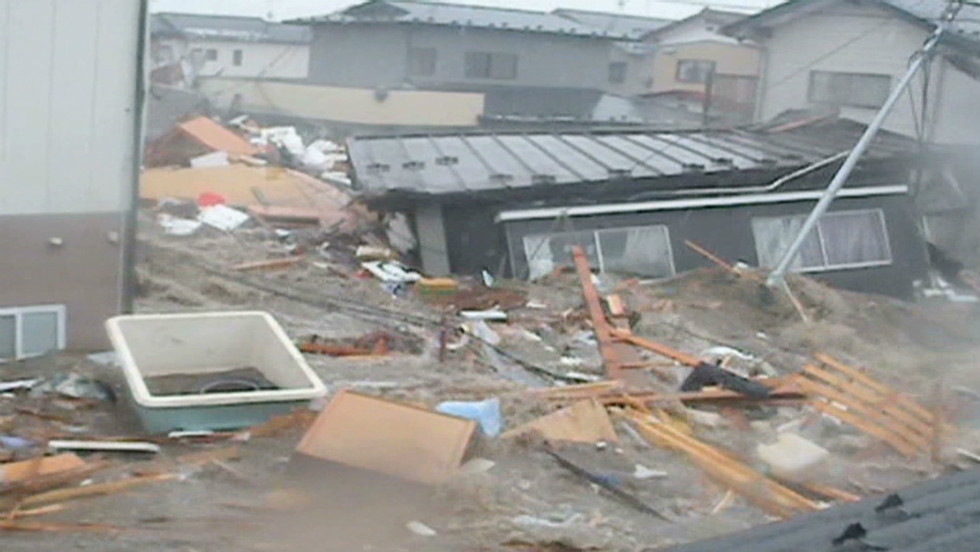 Tsunami Videos Made Japan S Disaster A Global Event Cnn