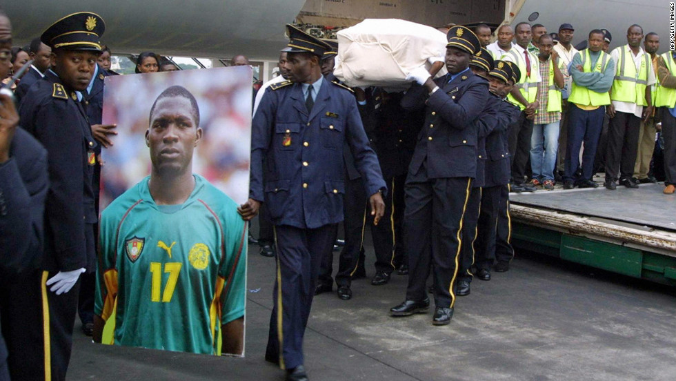 Muamba Was In Effect Dead For 78 Minutes Despite 15 Heart Shocks Cnn