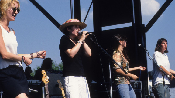 Luscious Jackson On Reuniting Cnn