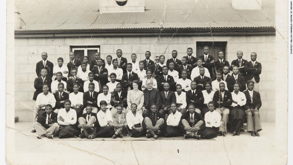 The earliest known photograph of Mandela, believed to be taken in 1938. The future president is fifth from the right in the back row.