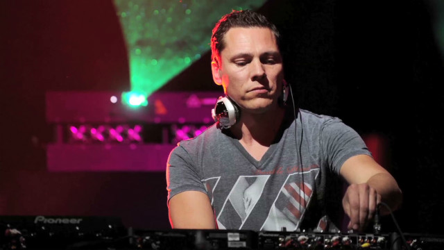 Tiesto revolution MiX Dj GaP - YouTube