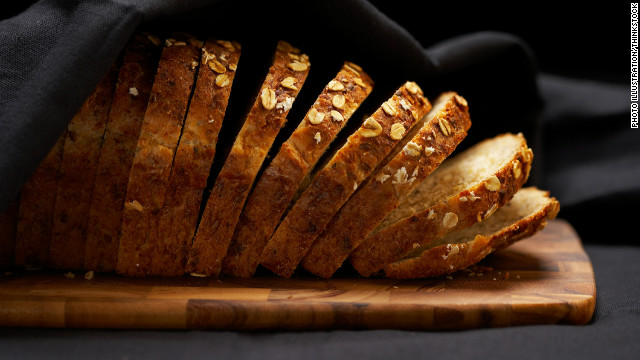 Whole grains, such as those found in whole-grain bread and pasta, promote heart health. 