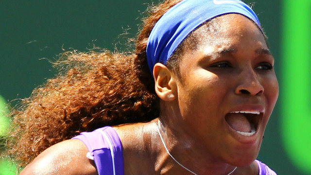 Serena Williams is through to the third round of the Family Circle Cup in Charleston after defeating Russian Elena Vesnina 
