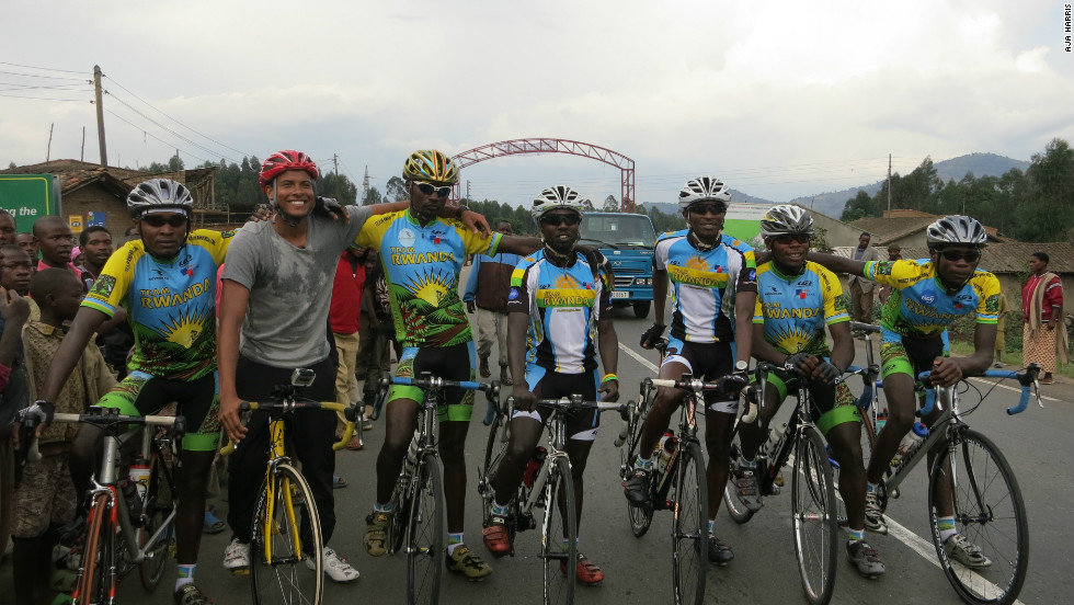 Inside Africa&#39;s Errol Barnett trains with Team Rwanda.