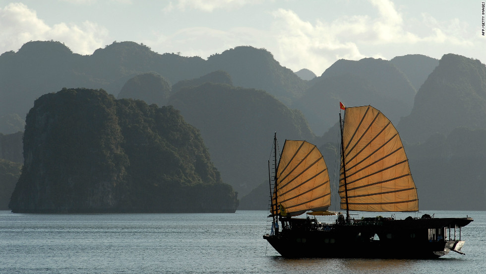 Vietnam&#39;s Halong Bay is a spectacular coastal waterway that plays host to roughly 2,000 small islands.