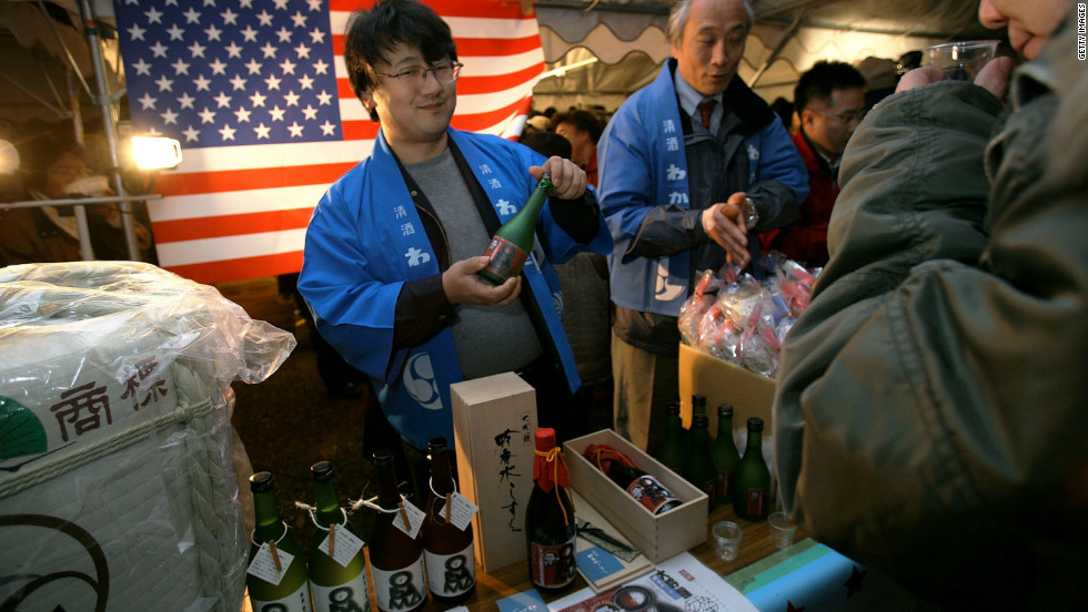 Obamans washed down that tasty canned bread with commemorative Barack Obama sake.