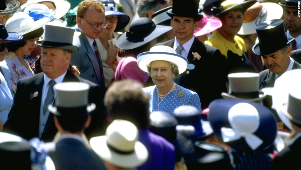 Despite being one of the UK&#39;s best-known owners and breeders of racehorses, with around 30 horses currently in training, the queen has yet to claim victory at the Epsom Derby. 