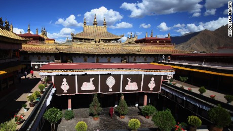 Visit the holiest Tibetan temple