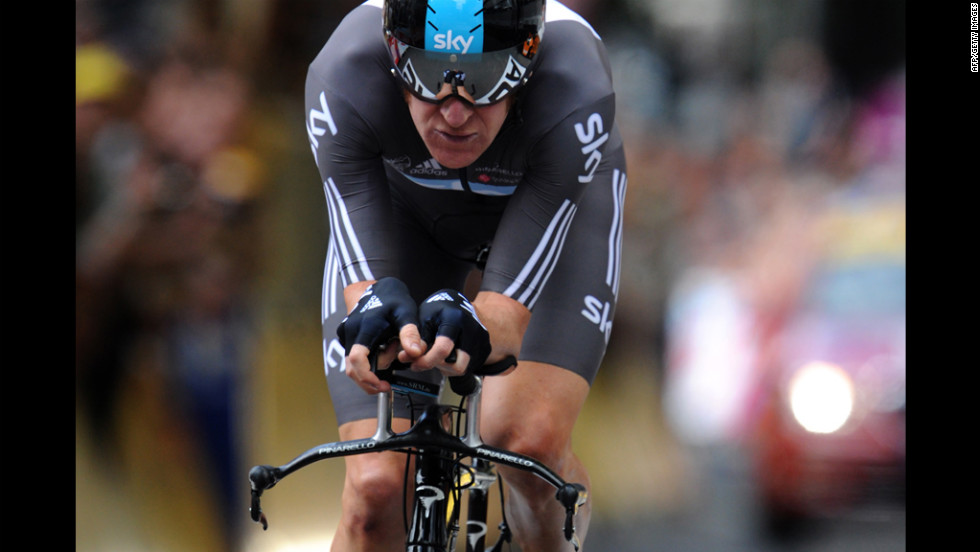 Bradley Wiggins of Britain sprints to the finish line on Saturday.