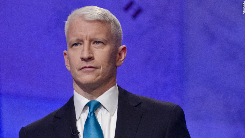 CNN&#39;s Anderson Cooper &lt;a href=&quot;http://andrewsullivan.thedailybeast.com/2012/07/anderson-cooper-the-fact-is-im-gay.html&quot; target=&quot;_blank&quot;&gt;came out publicly &lt;/a&gt;as gay in an e-mail message to the Daily Beast&#39;s Andrew Sullivan, which was posted to the site in July 2012.