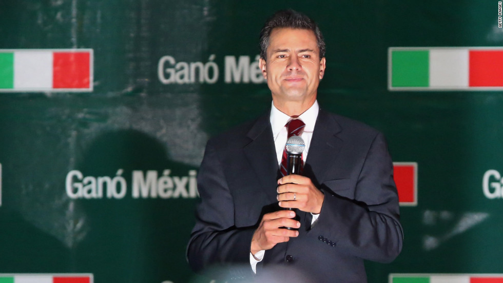 Peña Nieto, whose political party was ousted by the conservative National Action Party in 2000, addresses supporters Sunday.