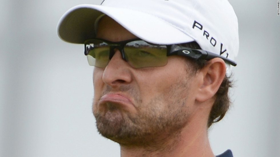 Adam Scott reacts to a bogey on the 17th green Sunday.