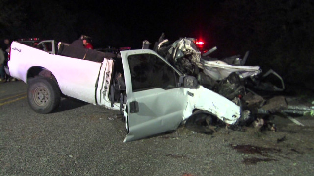 14 Die When Packed Pickup Truck Crashes In Texas Cnn
