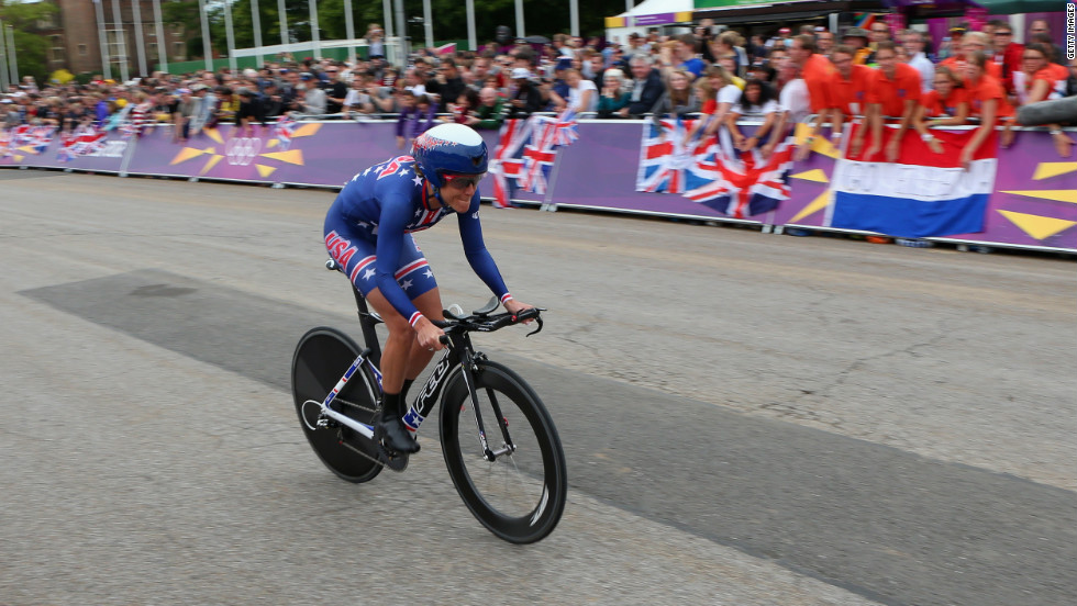 Armstrong pushes ahead Wednesday during the women&#39;s individual time trial road cycling event. 