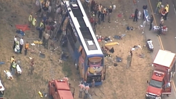 1 Dead, 2 Dozen Hurt In Illinois Bus Crash - CNN