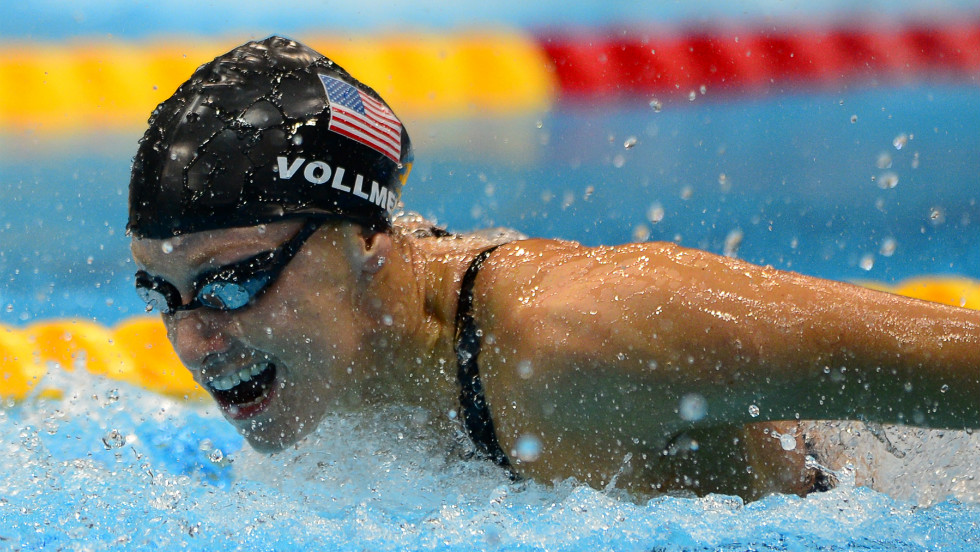 Dana Vollmer competes in the women&#39;s 4x100-meter medley relay final.