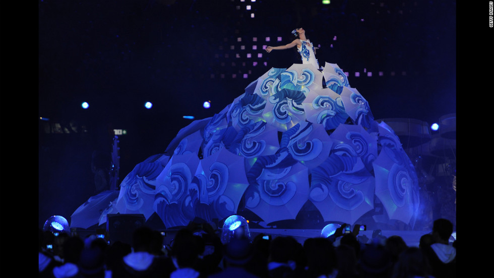 Singer Marisa Monte performs as Rio de Janeiro, the next host city, makes its presentation.