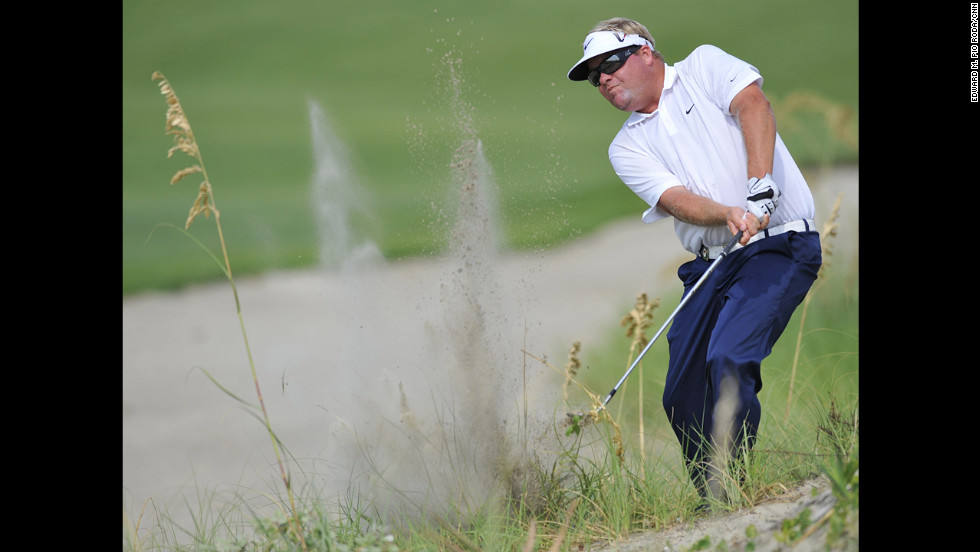 Carl Pettersson digs in during the final round.