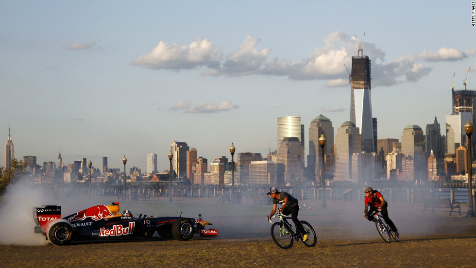 New Jersey was originally scheduled to stage Formula One&#39;s inaugural Grand Prix of America in June 2013, and Red Bull took its RB7 car over to the state of New York one year early to test drive the streets.