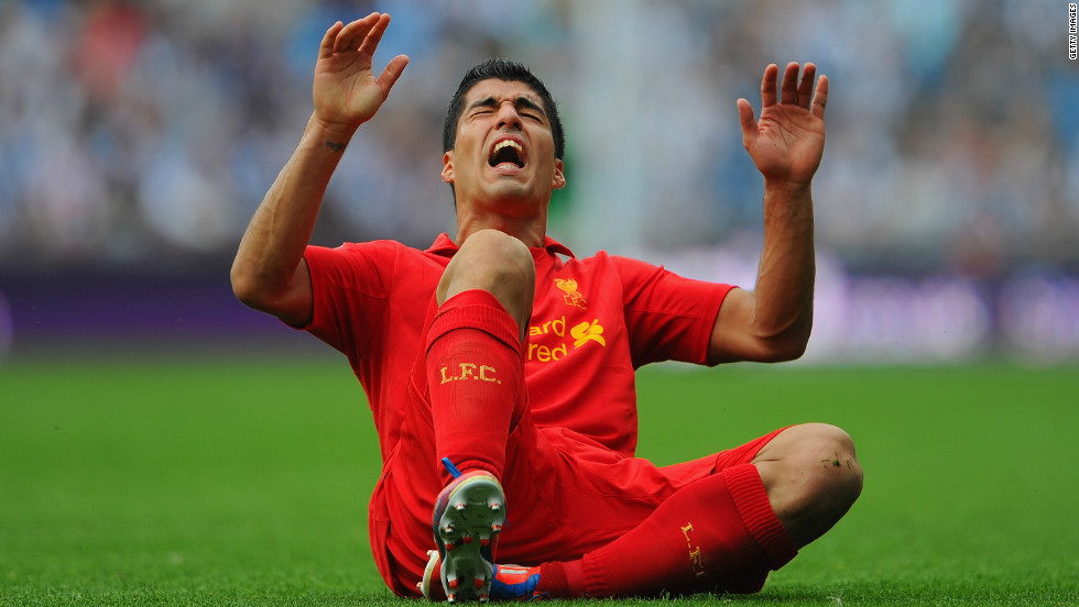 Stoke City boss Tony Pulis wants the Football Association to punish Liverpool&#39;s Luis Suarez for diving. &quot;It&#39;s an embarrassment,&quot; said the Stoke manager after a 0-0 draw at Anfield. &quot;The FA should be looking at this.&quot;