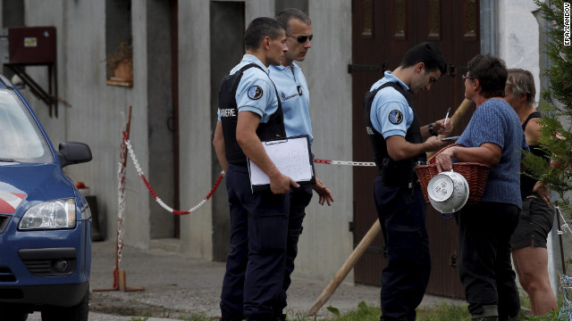 Police seek clues in French shooting 