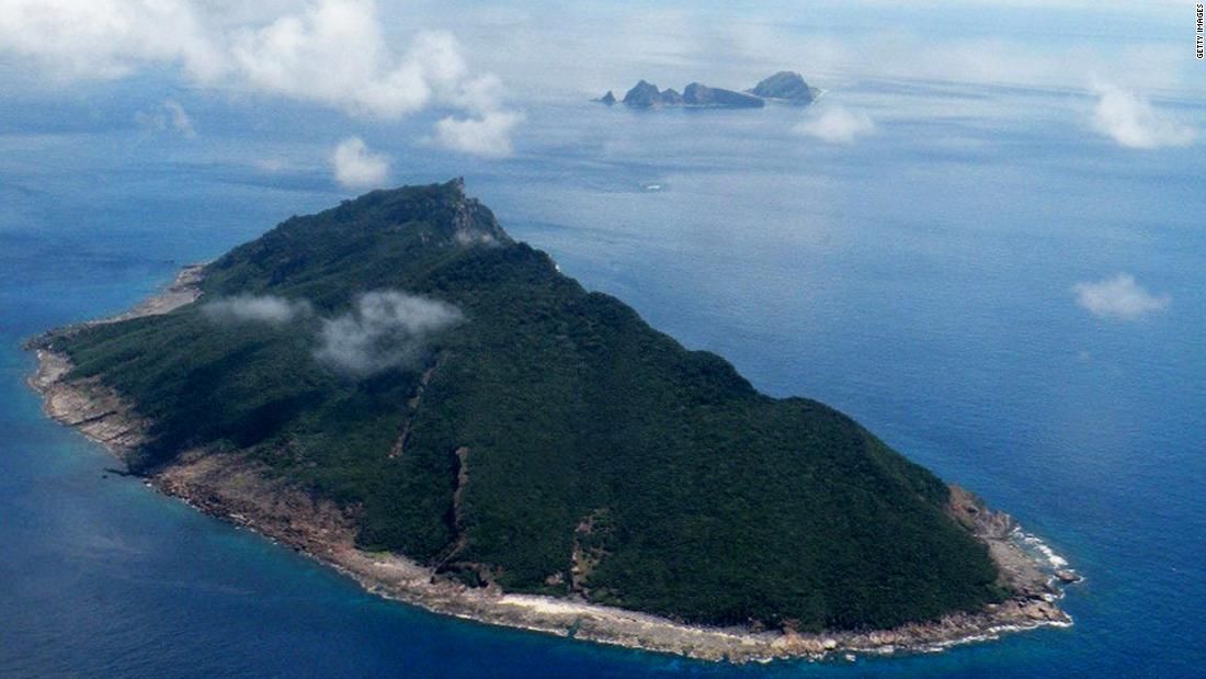 Japonia spune că navele chineze de pază de coastă se află în cea mai lungă încălcare a apelor sale teritoriale din ultimii zece ani