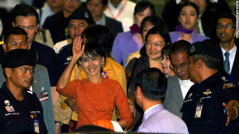 Suu Kyi leaves the Suvarnabhumi  International airport  on her first international trip in 24 years outside Burma May 29, 2012 in Bangkok, Thailand. 