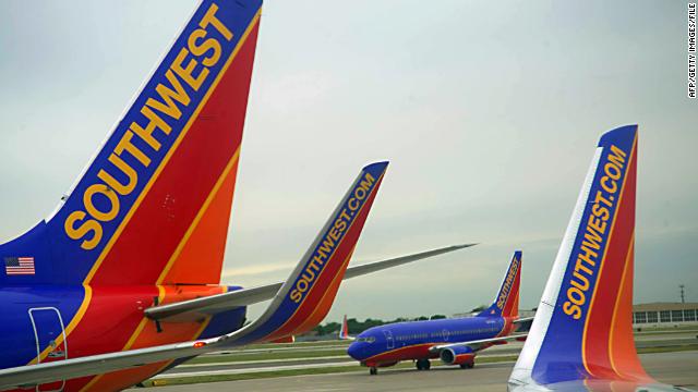 Passenger Sues Southwest Airlines Over Hot Tea Spill Cnn 