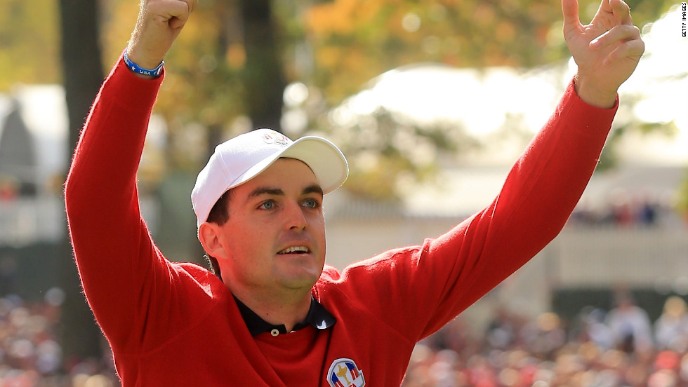 Keegan Bradley rallies U.S. fans on the first tee at the start of the day Sunday.