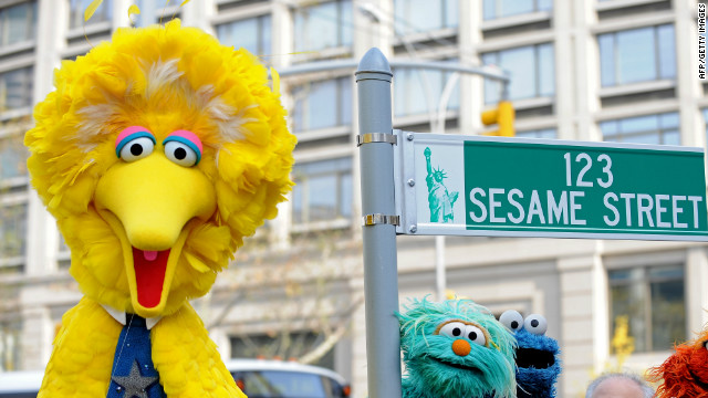 Big Bird actor Caroll Spinney flying in cooperative 'Sesame Street'