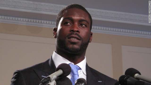 More than 283,000 sign petition to remove Michael Vick as honorary