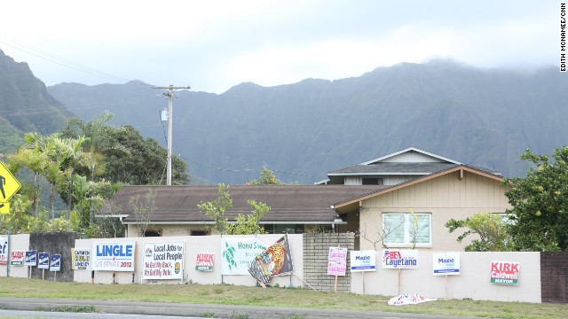 Signs of political life are visible on Oahu, but most don&#39;t participate in elections. 