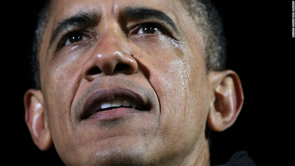 President Barack Obama gets emotional at his final campaign rally in Des Moines, Iowa, on Monday, November 5, on the eve of the U.S. presidential election. Obama&#39;s speech included references to his 2008 campaign and his victory in the Iowa caucuses, which helped catapult his political career.