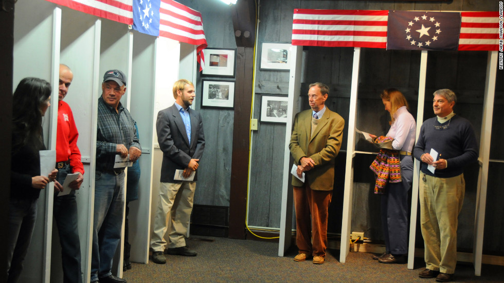 Voters in Dixville Notch, New Hampshire, waited shortly after midnight to cast the first Election Day ballots of the U.S. presidential race. For the first time in the village&#39;s history, there was a tie.