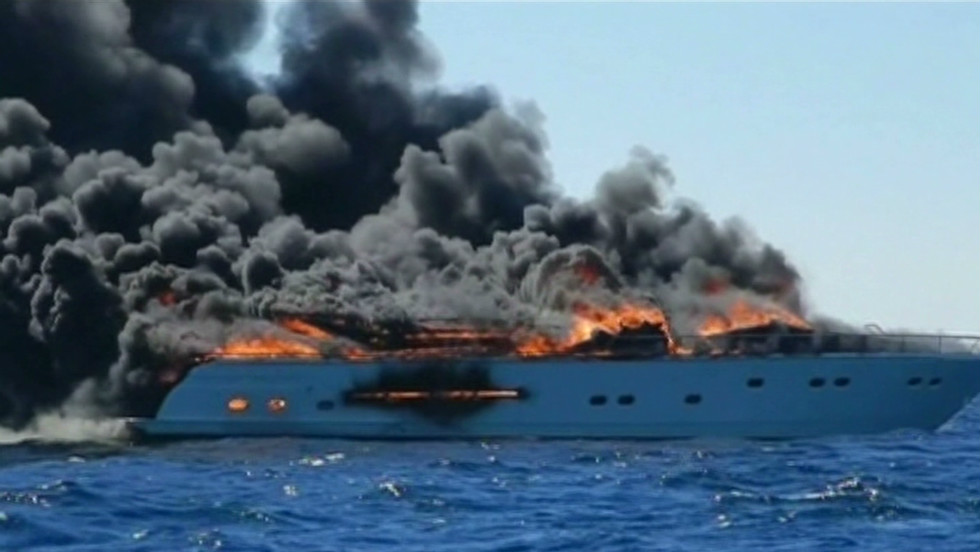 Florida Yacht Catches Fire And Burns Cnn Video