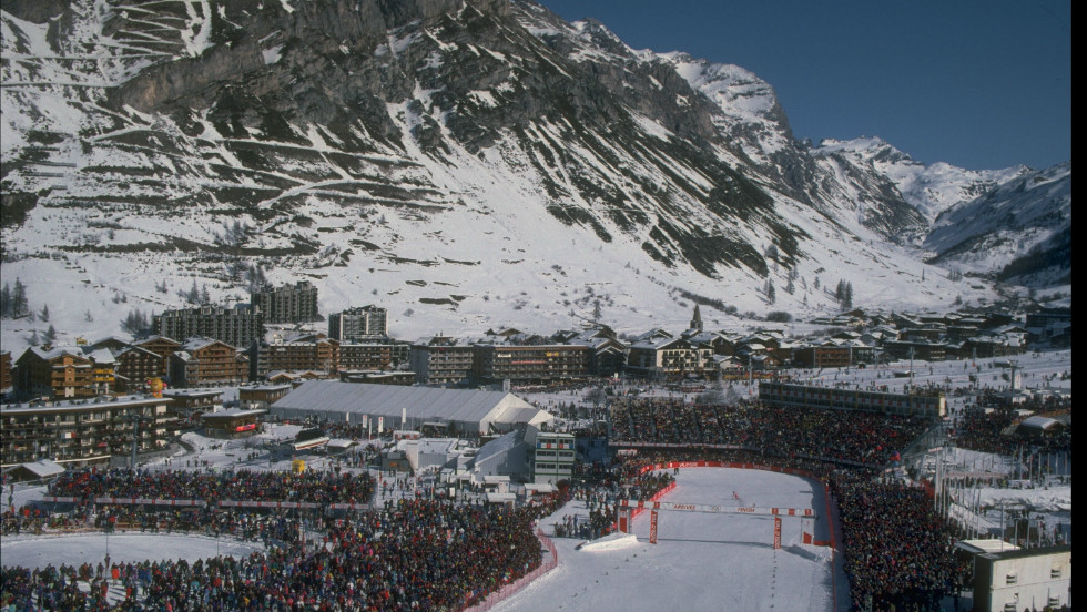 Val d&#39;Isere hosted the alpine skiing at the 1992 Winter Olympics, and huge crowds flocked to the Alps.