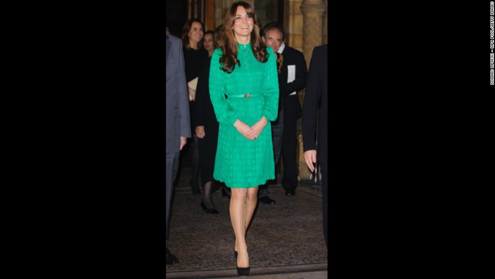 Showing off her new &#39;do on November 27, she wore a green Mulberry dress to the opening of The Natural History Museum&#39;s Treasures Gallery in London.
