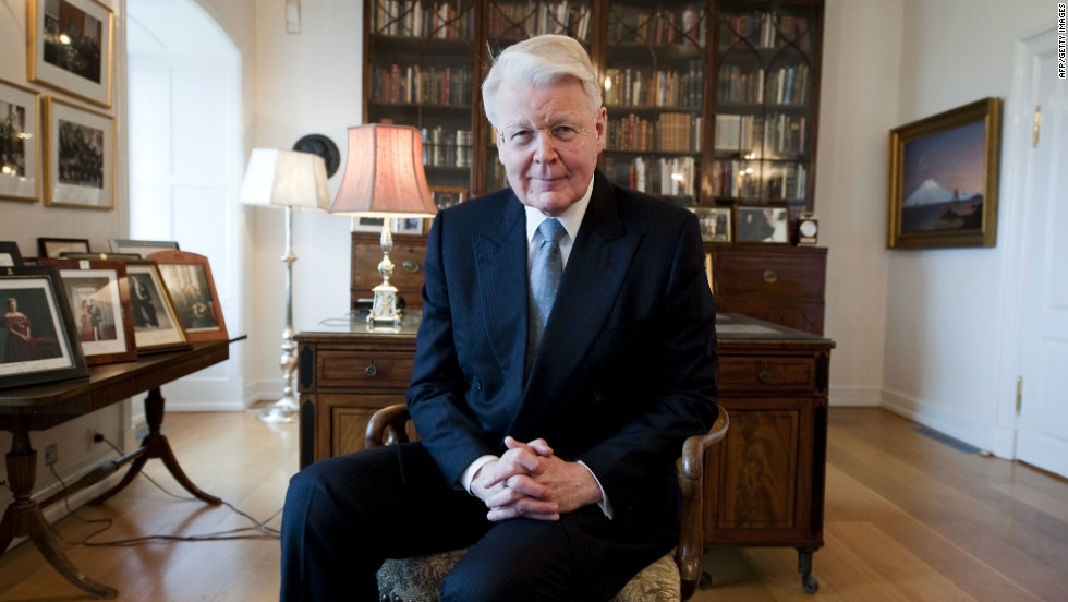 Iceland&#39;s president, Ólafur Ragnar Grímsson, says he hopes Iceland will be welcoming upwards of two million tourists a year by 2020.