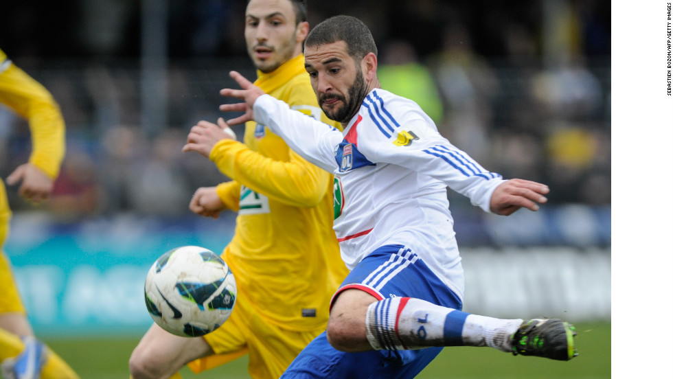 Lisandro Lopez fired his side ahead for the first time in the contest from the penalty spot after 62 minutes as Lyon looked to have broken Epinal&#39;s heart.