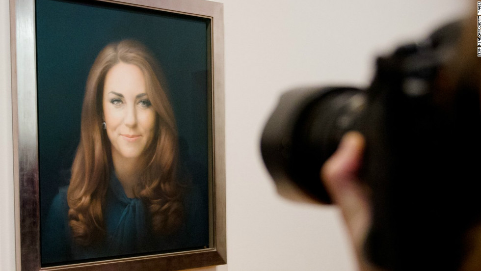 The unveiling of the Duchess of Cambridge&#39;s first official portrait at the National Portrait Gallery has attracted considerable attention.