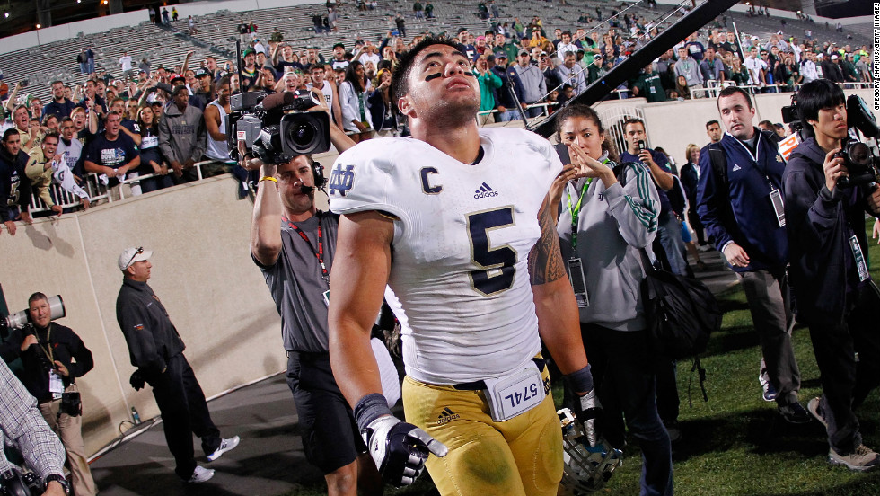 Te&#39;o reacts after Notre Dame beats Michigan State 20-3 at Spartan Stadium in East Lansing, Michigan, on September 15, 2012.