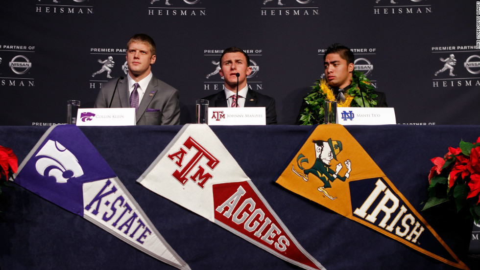 Heisman finalists quarterback Collin Klein, left, of the Kansas State Wildcats, quarterback Johnny Manziel, center, of the Texas A&amp;amp;M University Aggies and linebacker Te&#39;o speak during a news conference before the 78th Heisman Trophy Presentation at the Marriott Marquis on December 8, 2012, in New York City.