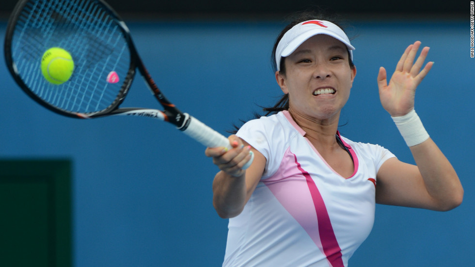 China&#39;s Zheng Jie plays a return during her women&#39;s singles match against Germany&#39;s Julia Goerges on January 18. Goerges won 6-3, 1-6, 7-5.